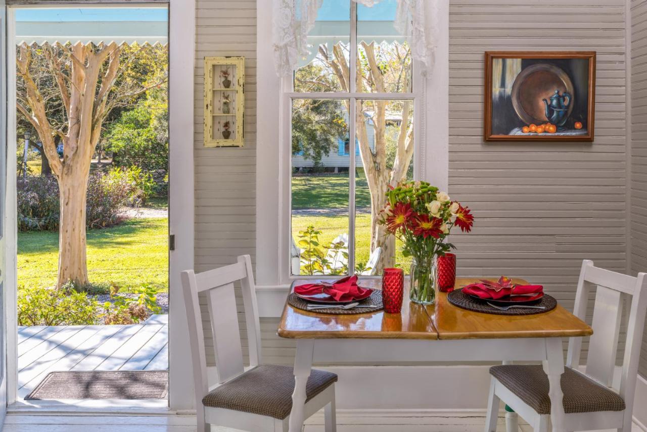 Maison D'Memoire Bed & Breakfast Cottages Rayne Exterior photo
