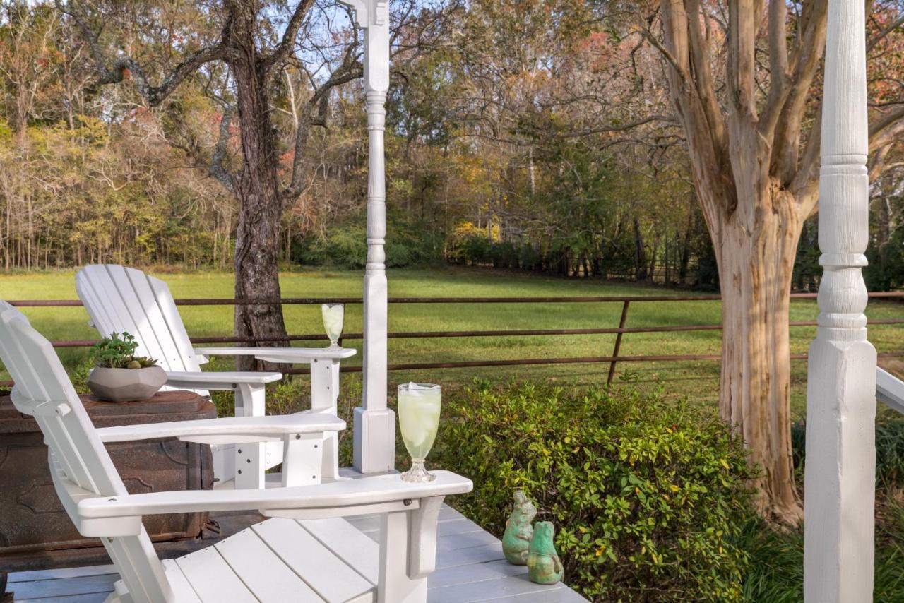 Maison D'Memoire Bed & Breakfast Cottages Rayne Exterior photo